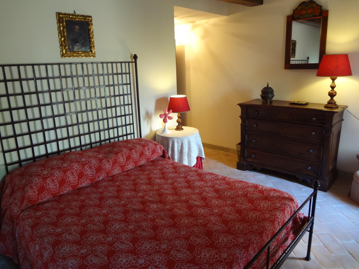 Castello Di Magrano Guest House Carbonesca Exterior photo